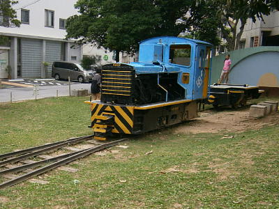壺川東公園に保存されている南大東島の汽車